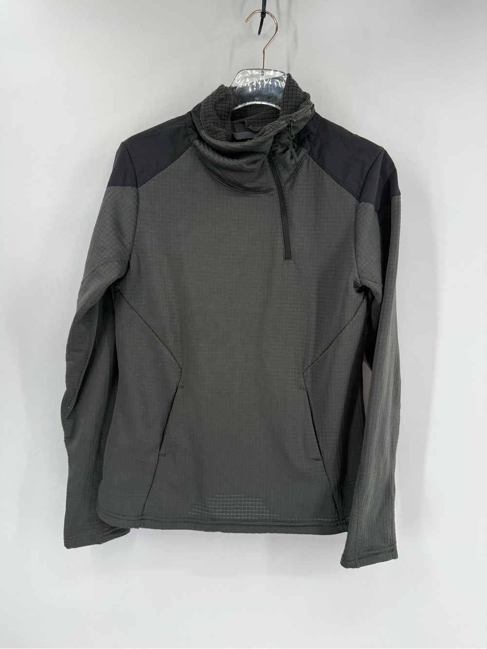 Triple Aught Design Dark Gray Wool Hoodie Sz‎ large